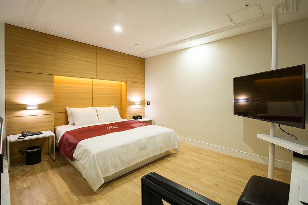Hotel Floce Bucheon Bagian luar foto